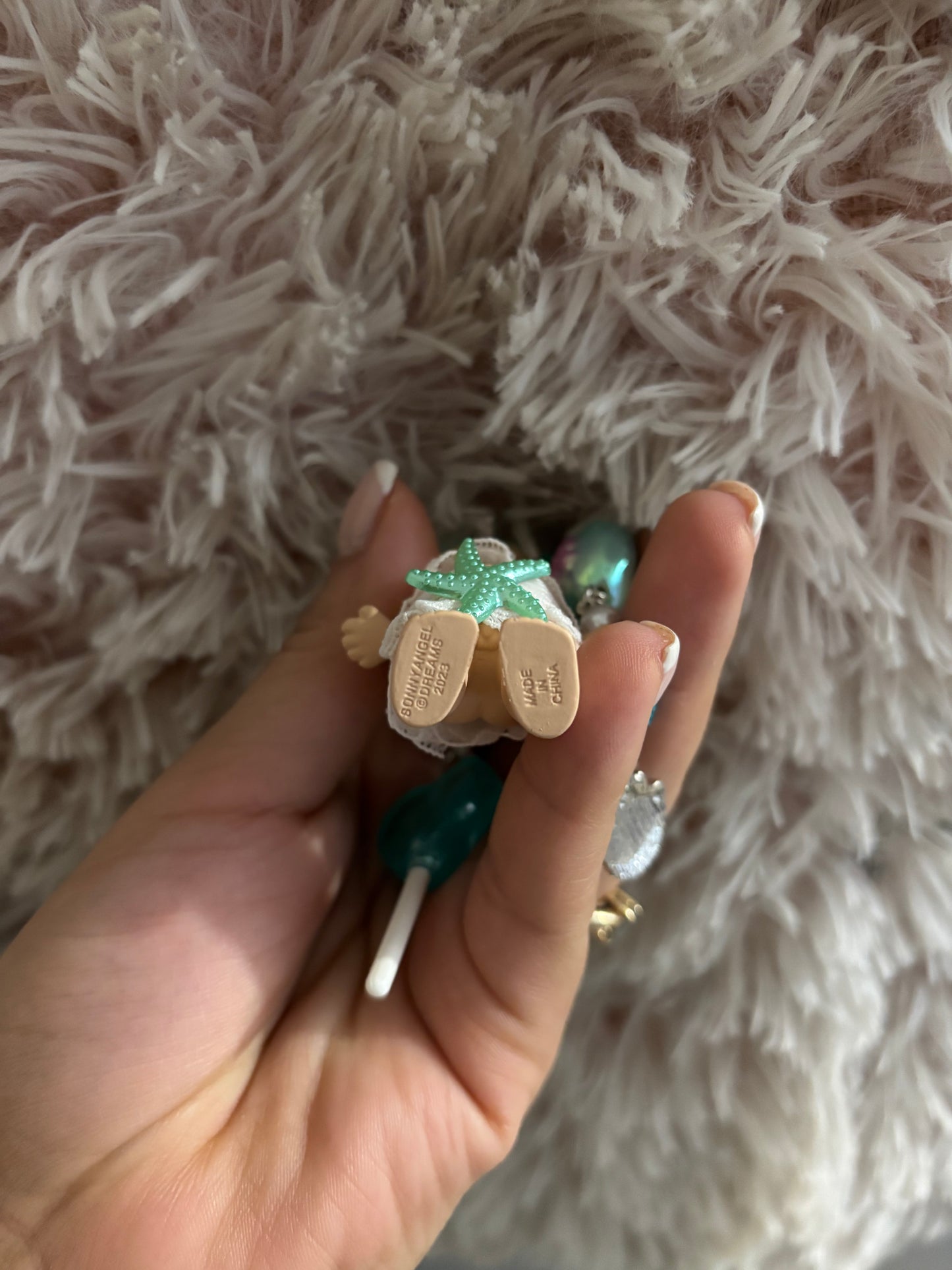 Authentic Seashell Sonny Angel keychain